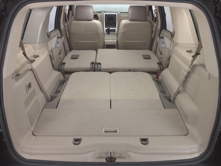  Mercury Mountaineer 2006 года  (фото 36 из 44)